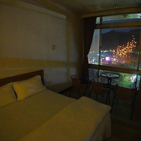 Very Happy Homestay Bezirk Bezirk Pingxi Exterior foto